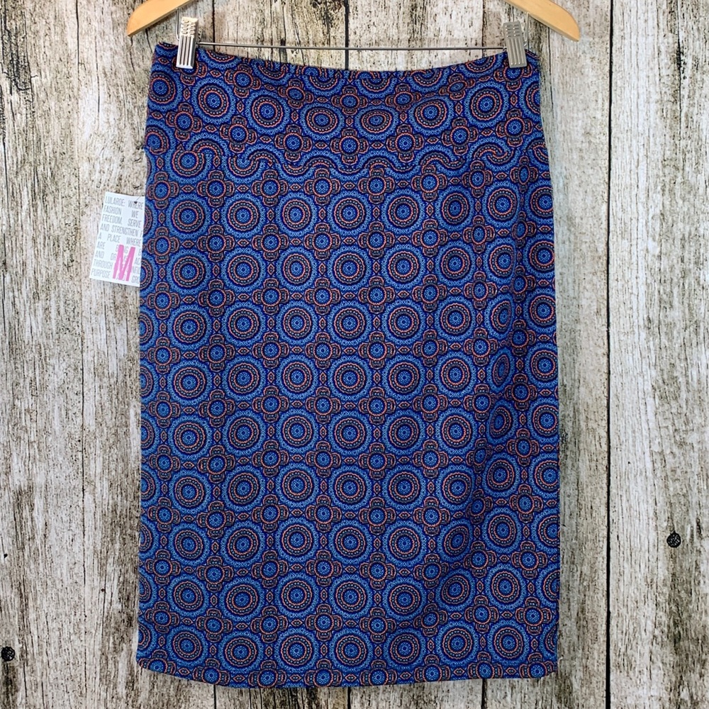 NWT Lularoe Skirt, Size Medium